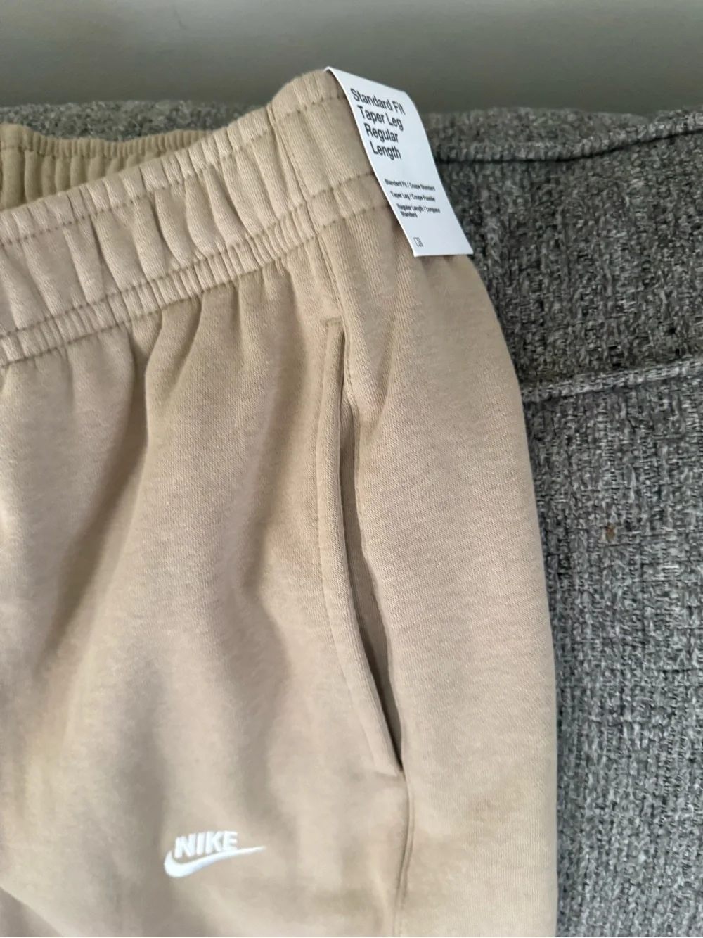 New Nike t shirt and jogger set. Both size XL new with tags. Never worn